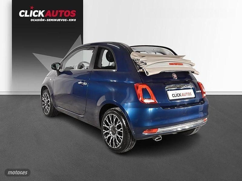 Usado Fiat 500 70 CV (51 kW) 2023 Azul Descapotable
