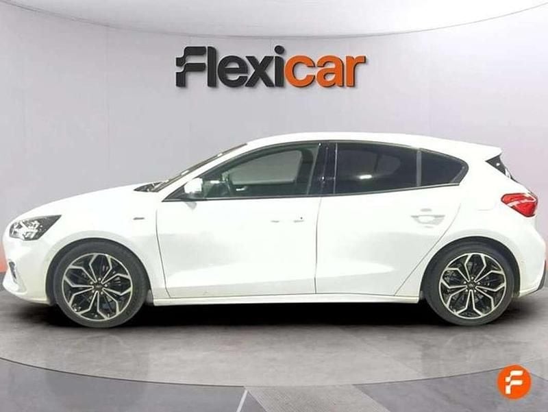 Usado Ford Focus ST-Line 125 CV (91 kW) 2018 Blanco Utilitario