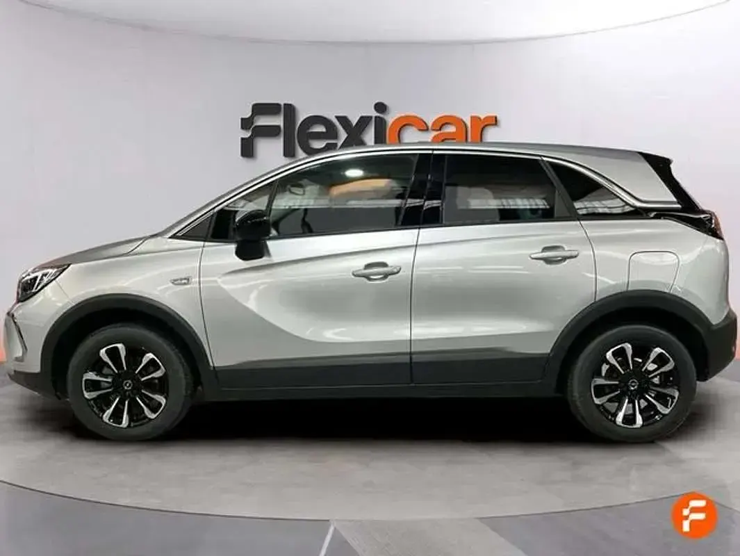 Usado Opel Crossland Elegance 110 CV (80 kW) 2024 Gris SUV