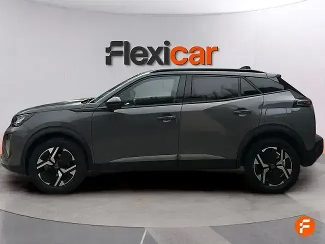Usado Peugeot 2008 Allure 130 CV (95 kW) 2024 Gris SUV