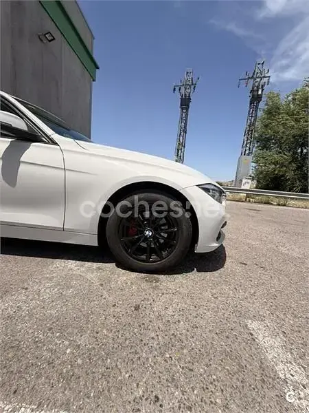 Usado BMW 318 150 CV (110 kW) 2018 Blanco Berlina