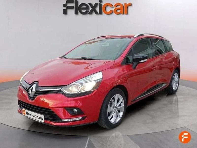 Usado Renault Clio IV 90 CV (66 kW) 2017 Rojo Berlina