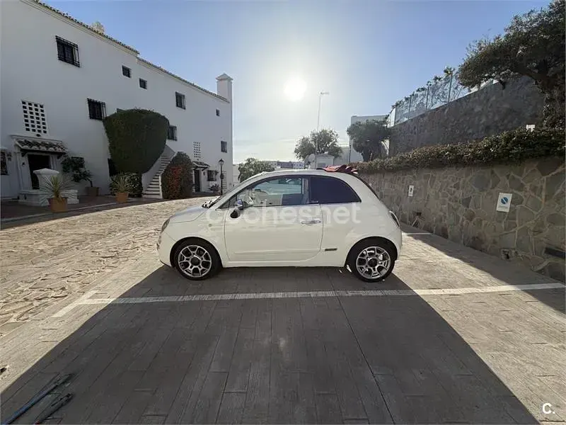 Usado Fiat 500C Lounge 100 CV (73 kW) 2011 Blanco Descapotable