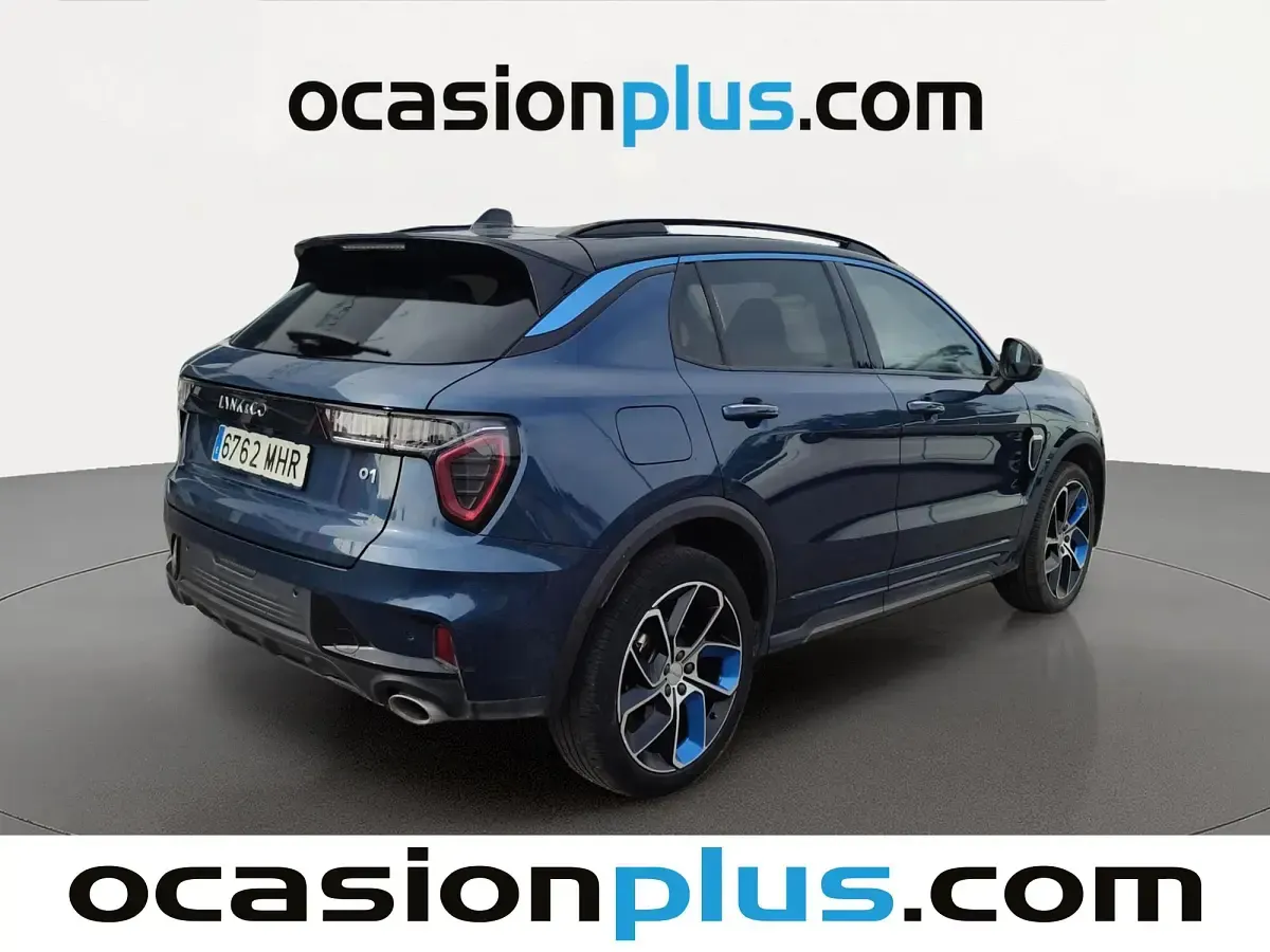 Usado Lynk & Co 01 261 CV (191 kW) 2023 Negro SUV