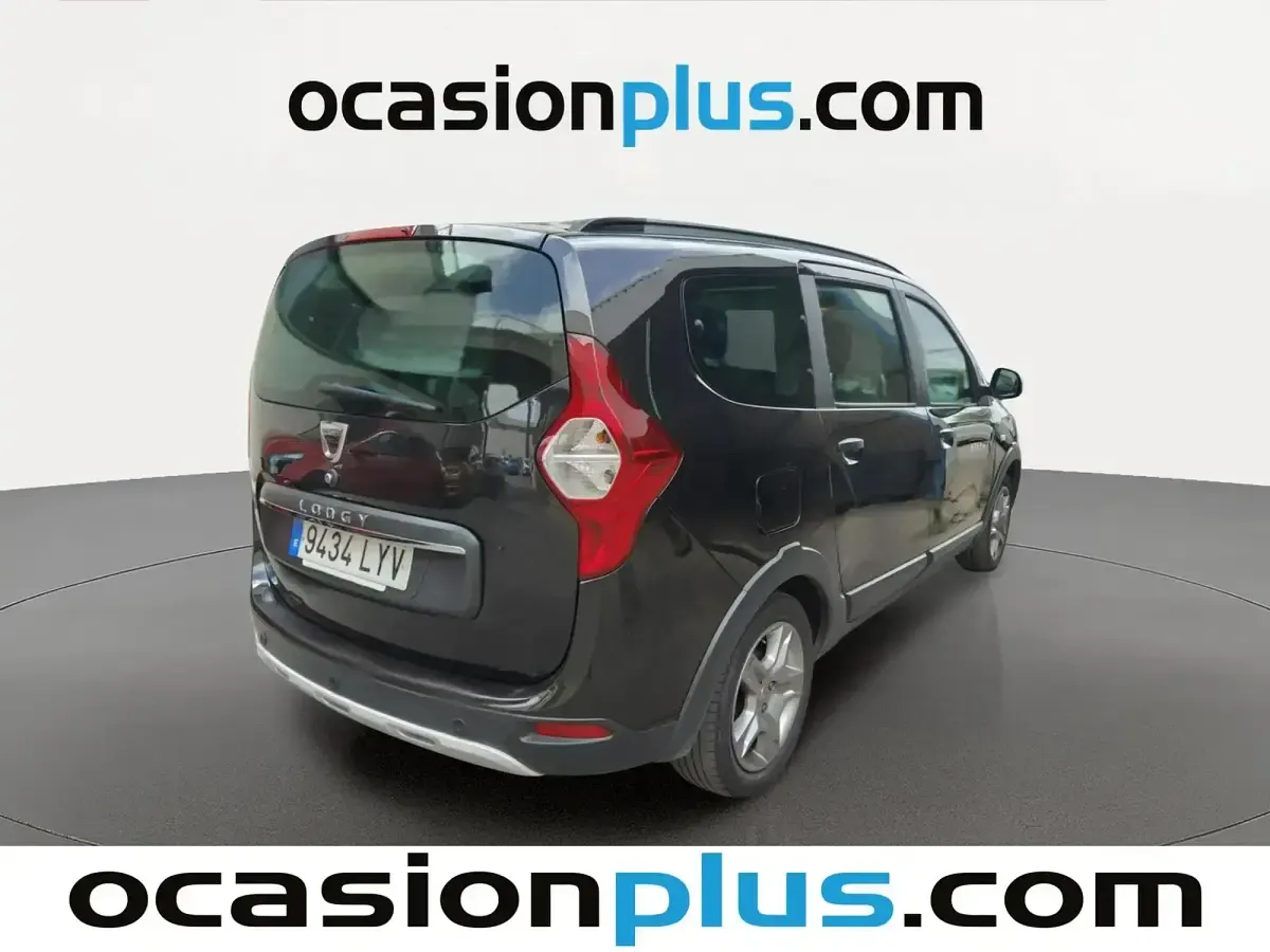 Usado Dacia Lodgy Comfort 115 CV (84 kW) 2022 Negro Monovolumen