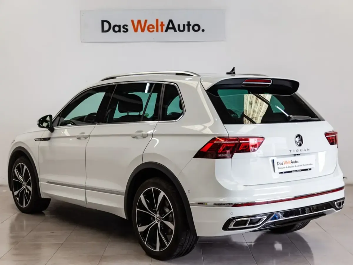 Usado VW Tiguan R-line 150 CV (110 kW) 2022 Oryx SUV