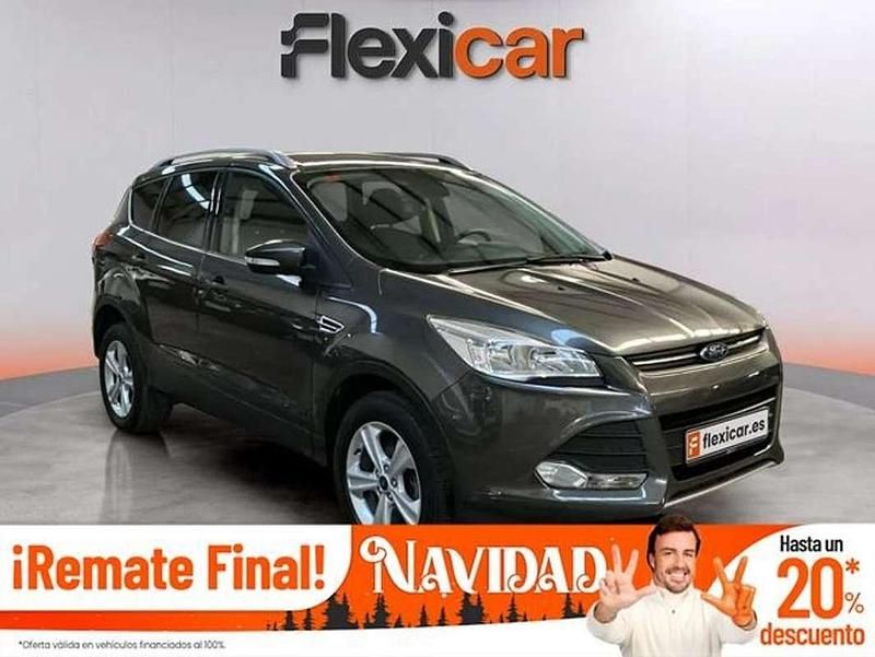 Usado Ford Kuga Business Edition 150 CV (110 kW) 2016 Gris SUV