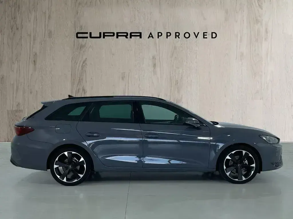 Usado Cupra Leon 150 CV (110 kW) 2025 Gris Familiar
