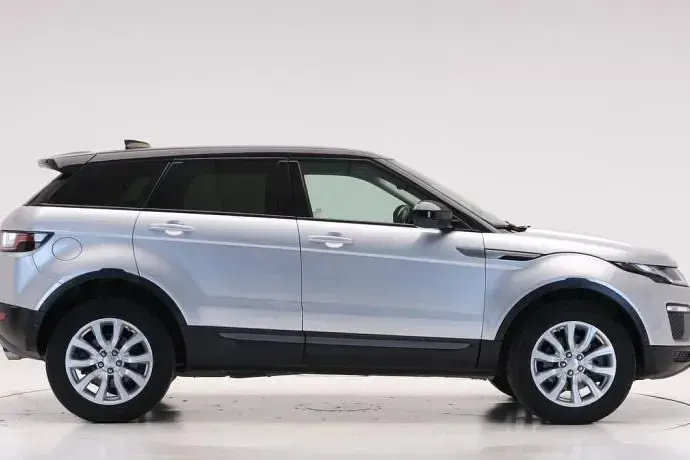 Usado Land Rover Range Rover evoque Pure 150 CV (110 kW) 2017 Gris / plata SUV