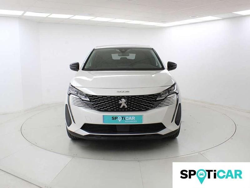 Usado Peugeot 3008 Allure 131 CV (96 kW) 2022 Blanco SUV