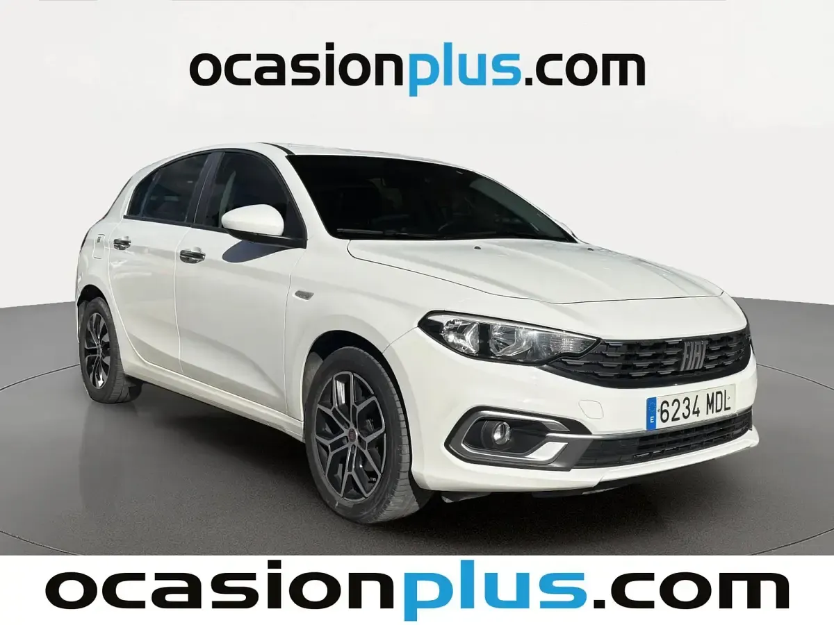 Używany Fiat Tipo 101 KM (74 kW) 2023 Biały Hatchback