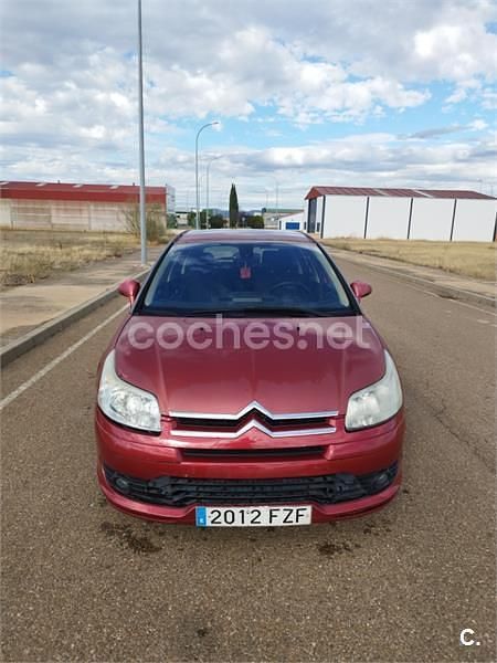 Usado Citroën C4 VTR Sport 110 CV (80 kW) 2008 Granate Berlina