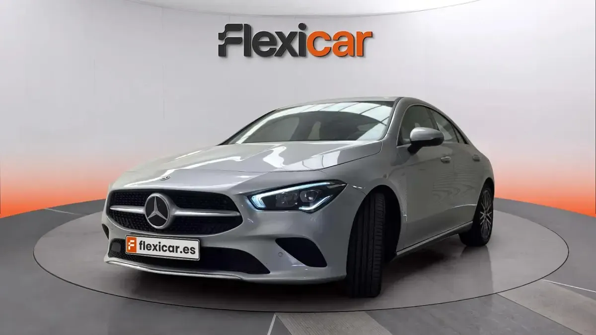 Usado Mercedes CLA220 190 CV (139 kW) 2021 Gris Coupe