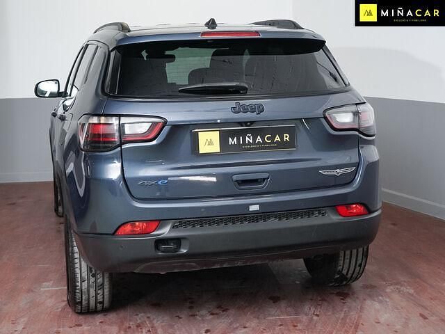 Usado Jeep Compass Trailhawk 240 CV (176 kW) 2022 Azul SUV