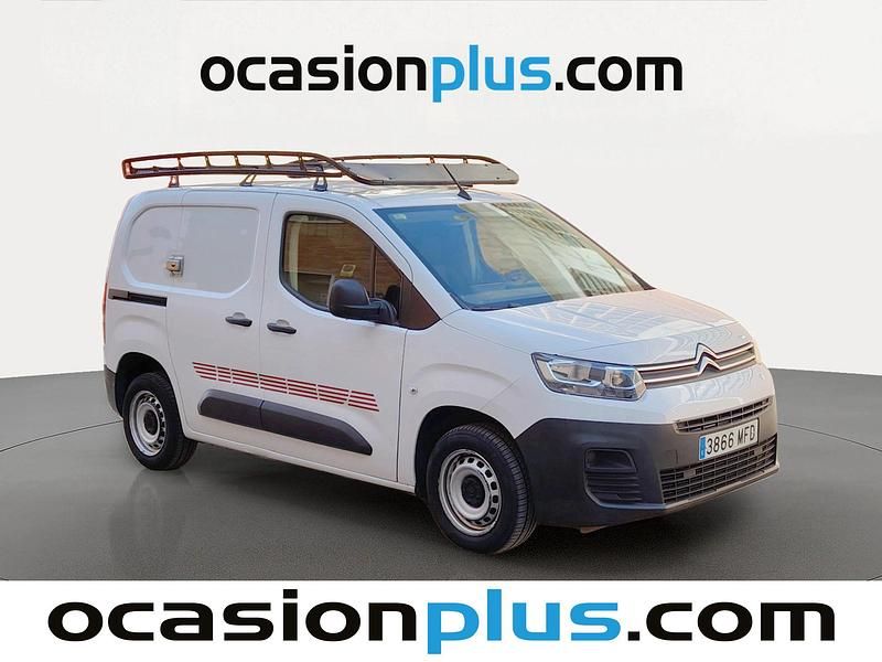 Usado Citroën Berlingo 102 CV (75 kW) 2023 Blanco Monovolumen