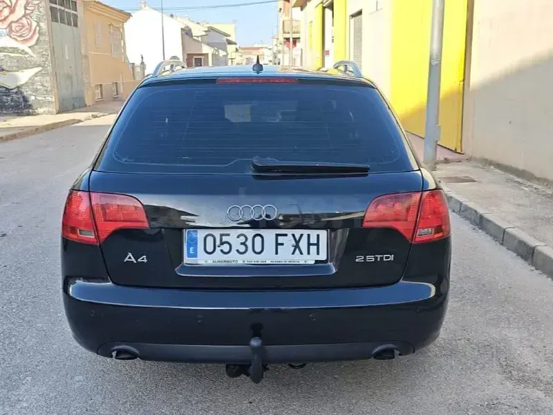 Usado Audi A4 S-Line 233 CV (171 kW) 2007 Negro Familiar