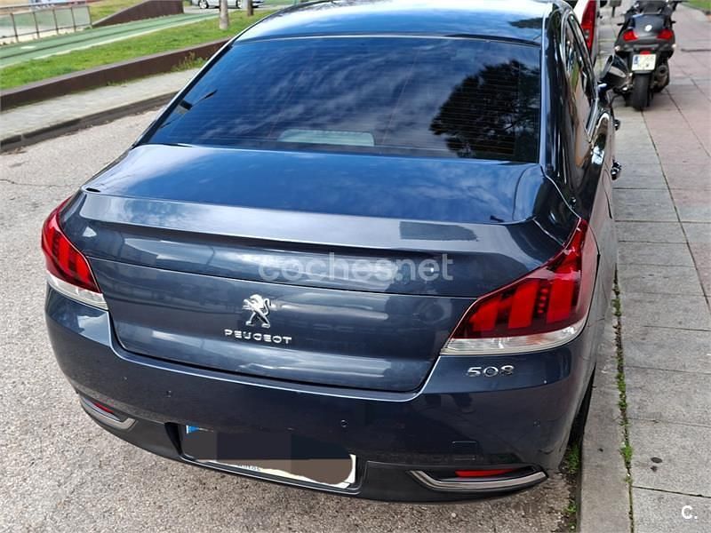Usado Peugeot 508 Allure 120 CV (88 kW) 2016 Negro Berlina