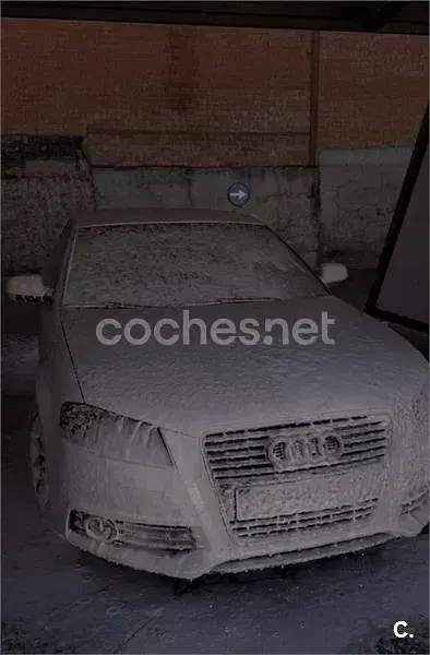 Usado Audi A3 Ambiente 150 CV (110 kW) 2012 Blanco Utilitario