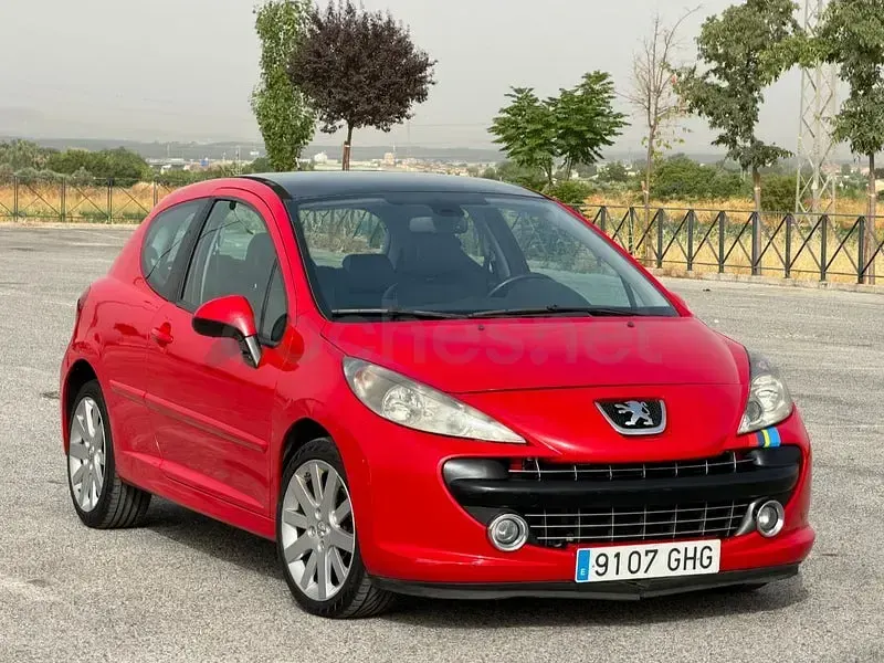 Usado Peugeot 207 GTi 110 CV (80 kW) 2009 Rojo Berlina