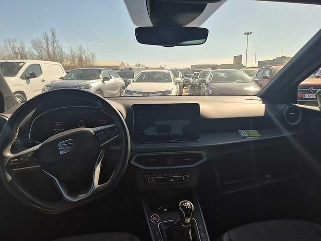 Usado Seat Arona Xperience 110 CV (80 kW) 2022 Negro SUV