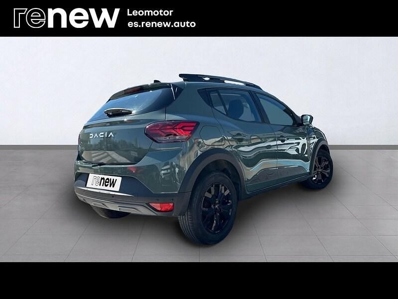 Usado Dacia Sandero Extreme 100 CV (73 kW) 2025 Verde Berlina