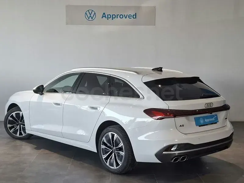 Usado Audi A5 204 CV (150 kW) 2025 Blanco Familiar