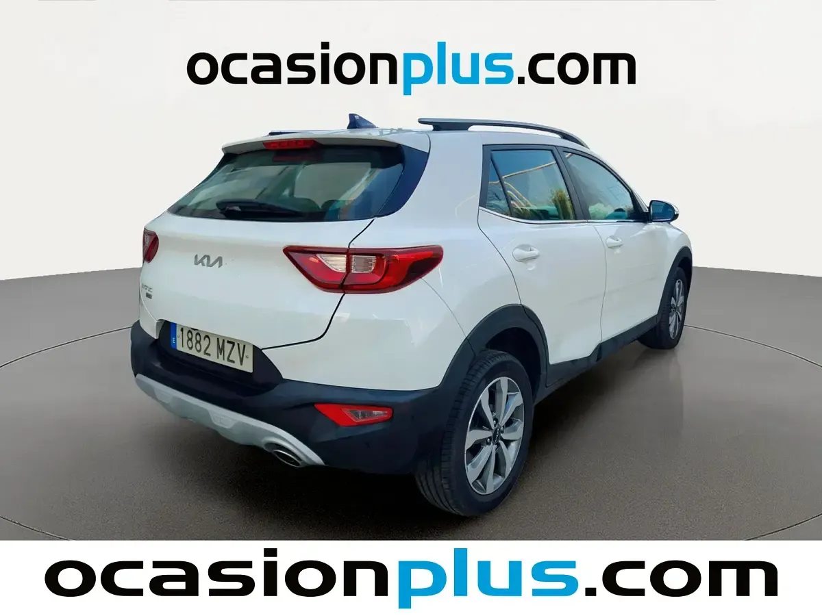 Usado Kia Stonic 101 CV (74 kW) 2025 Blanco SUV