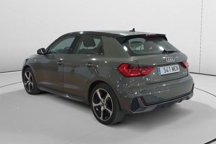 Usado Audi A1 S-Line 95 CV (69 kW) 2022 Gris SUV