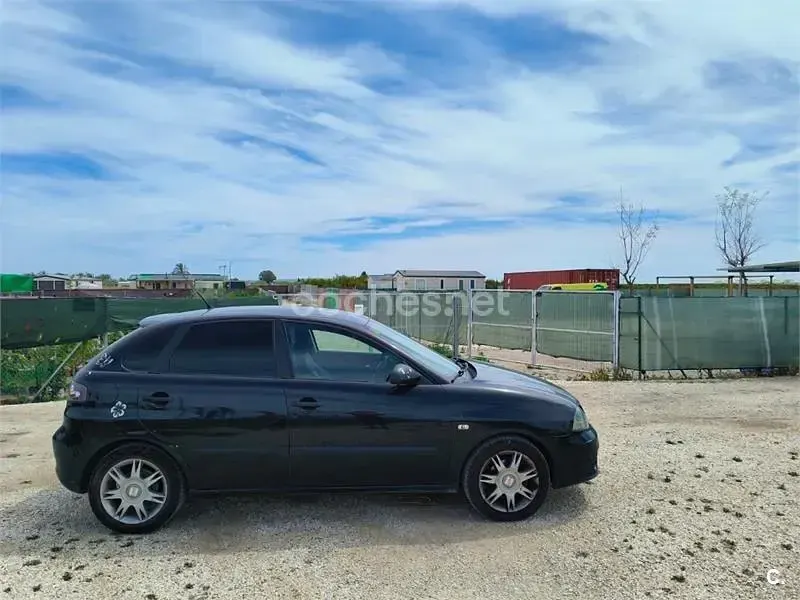 Usado Seat Ibiza 80 CV (58 kW) 2009 Negro Berlina
