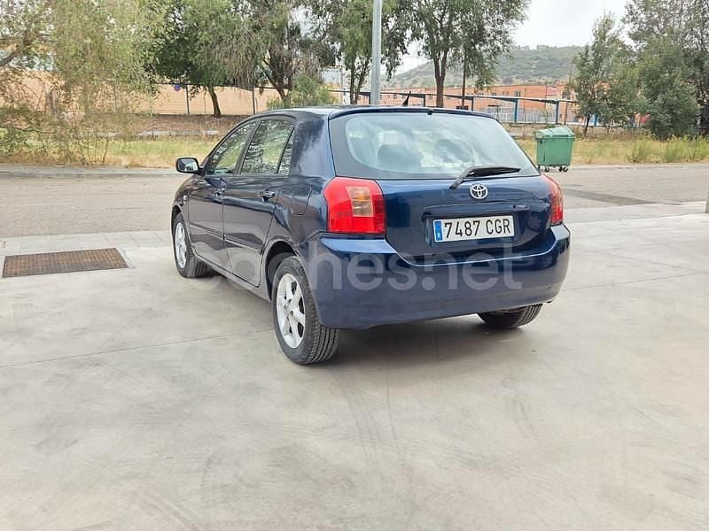Usado Toyota Corolla Sol 110 CV (80 kW) 2003 Blanco Berlina