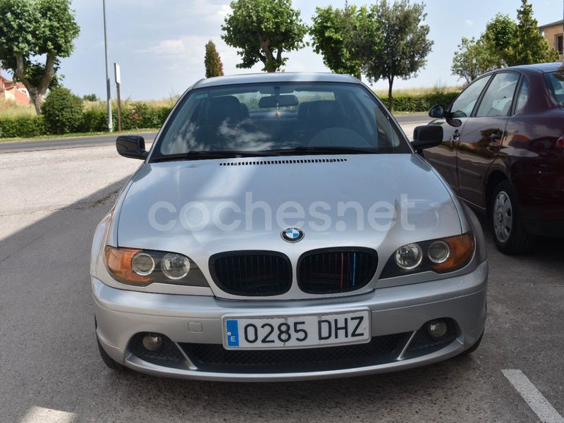 Gris / plata Usado 2005 BMW 318 Coupe | 5349 € - Imagen 1/4