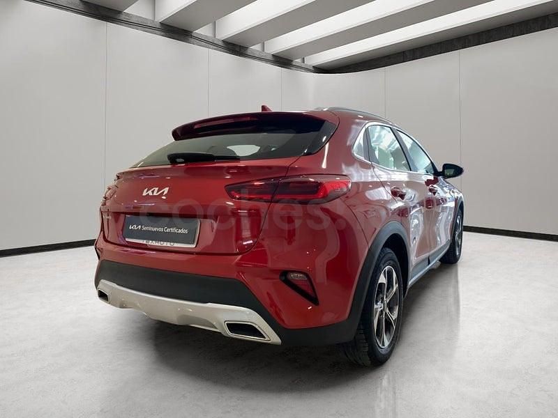 Usado Kia XCeed 120 CV (88 kW) 2022 Rojo SUV
