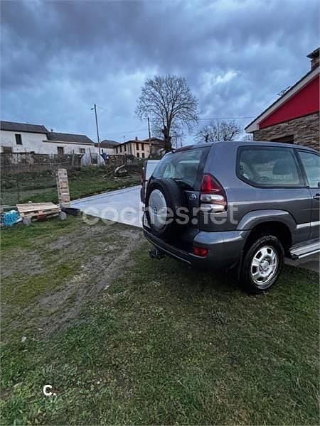 Usado Toyota Land Cruiser 166 CV (122 kW) 2007 Gris / plata SUV