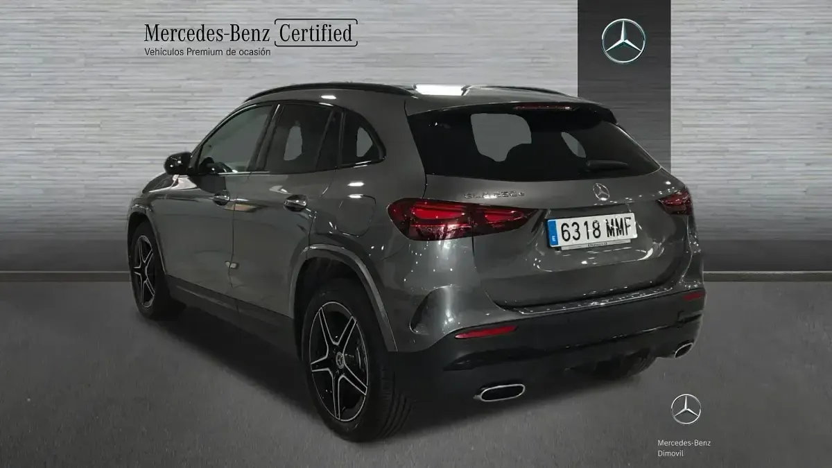 Usado Mercedes GLA250 218 CV (160 kW) 2023 Gris SUV