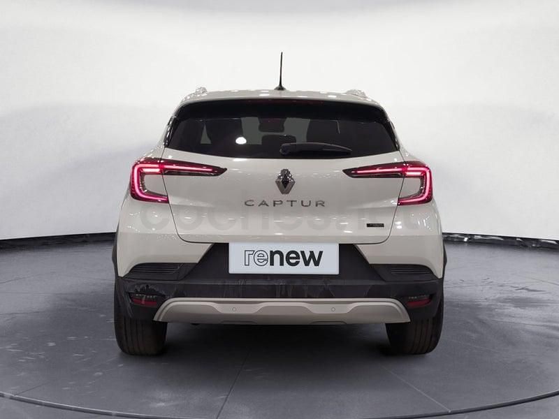 Używany Renault Captur Evolution 145 KM (106 kW) 2023 Biały SUV
