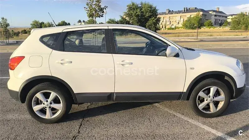 Usado Nissan Qashqai Acenta 140 CV (102 kW) 2009 Blanco SUV