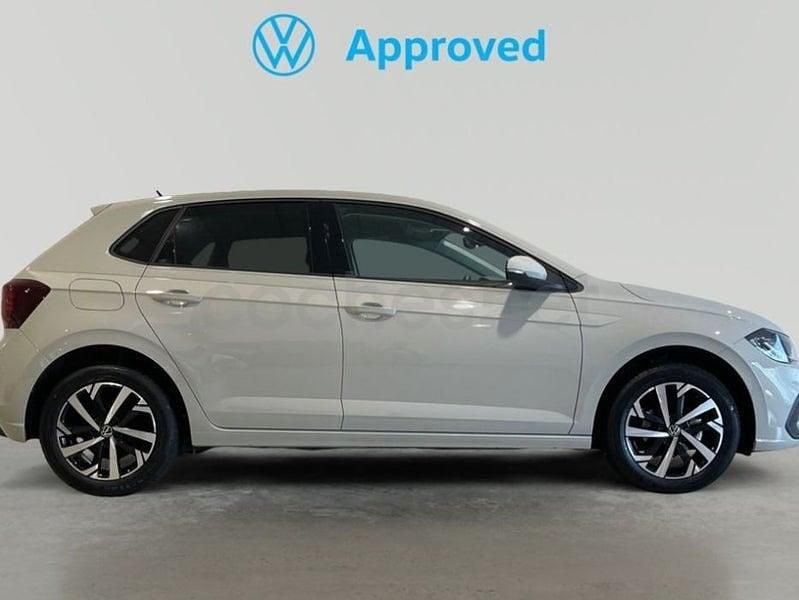 Usado VW Polo 95 CV (69 kW) 2024 Beige Utilitario