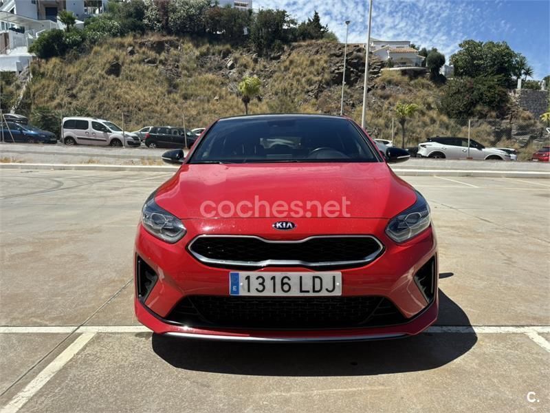 Usado Kia ProCeed GT-Line 120 CV (88 kW) 2020 Rojo Utilitario