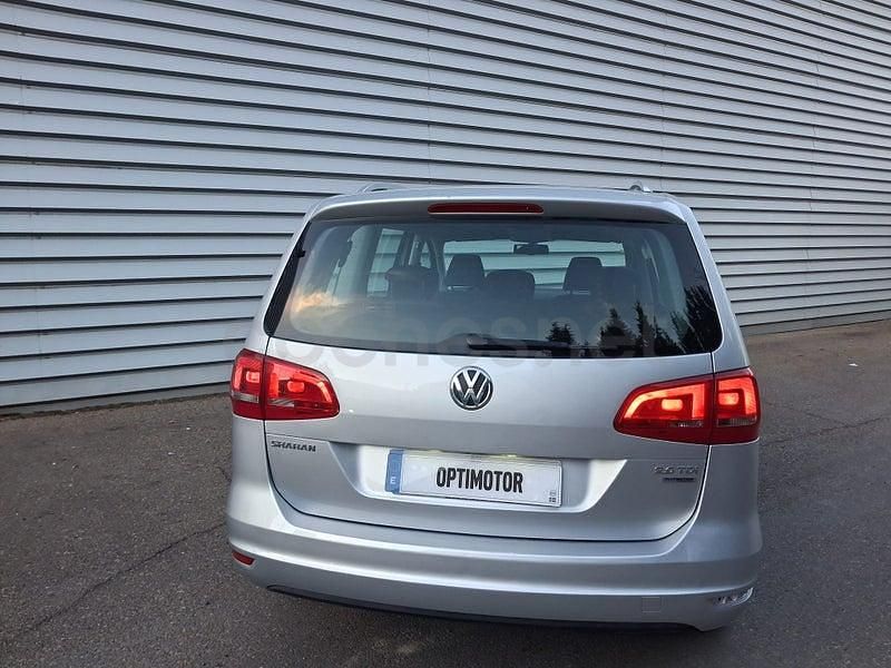 Usado VW Sharan Advance 140 CV (102 kW) 2012 Gris / plata Monovolumen