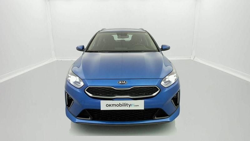 Usado Kia Ceed 141 CV (103 kW) 2021 Llama azul Utilitario