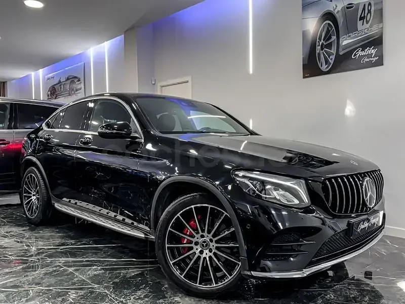 Usado Mercedes GLC250 204 CV (150 kW) 2018 Negro SUV