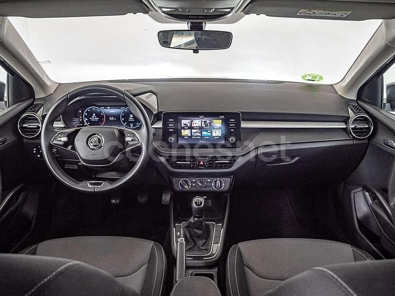 Usado Skoda Fabia Ambition 80 CV (58 kW) 2023 Gris Berlina