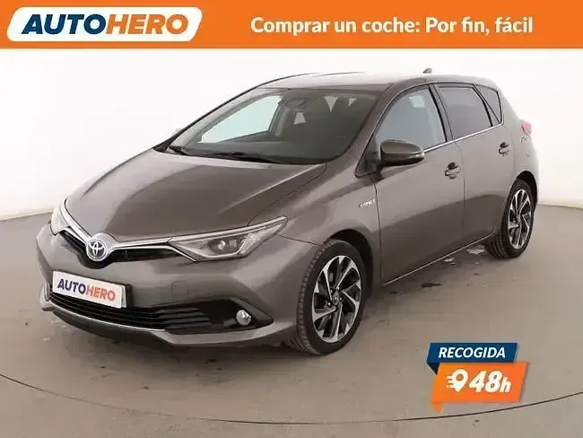 Usado Toyota Auris Hybrid Active 136 CV (100 kW) 2016 Berlina
