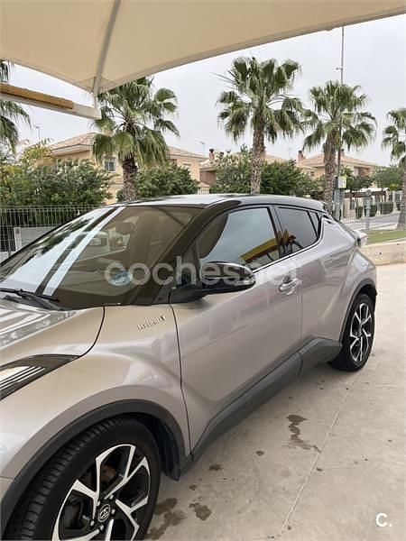 Usado Toyota C-HR Plus 122 HP (89 kW) 2017 Cinzento SUV