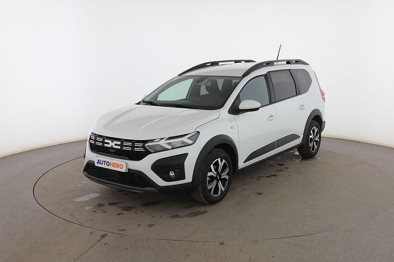 Usado Dacia Jogger Expression 110 CV (80 kW) 2024 Blanco Monovolumen