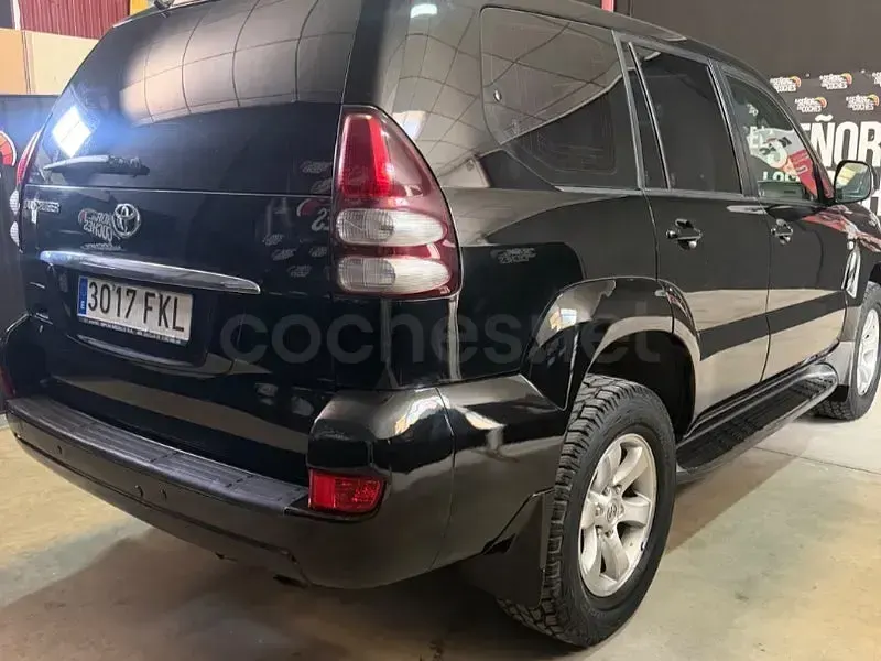 Usado Toyota Land Cruiser 173 CV (127 kW) 2007 Negro SUV