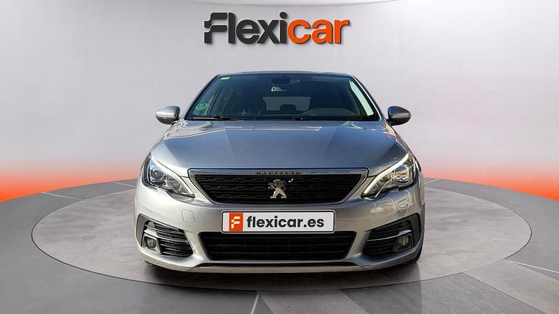Usado Peugeot 308 Style 131 CV (96 kW) 2020 Gris Utilitario