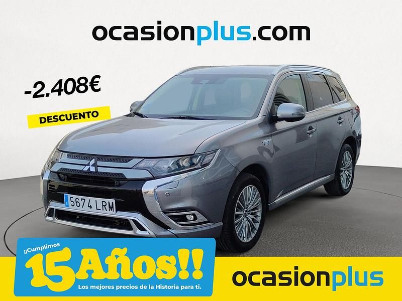 Blanco Usado 2021 Mitsubishi Outlander P-HEV SUV | 26.490 € (Un poco caro) - Imagen 1/4