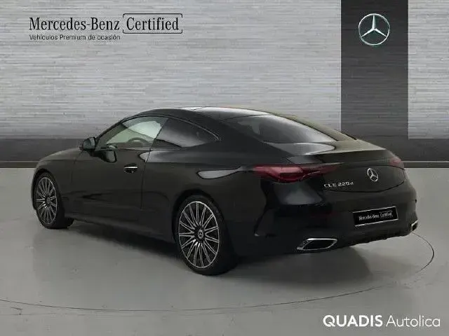 Usado Mercedes CLE220 197 CV (144 kW) 2025 Negro obsidiana