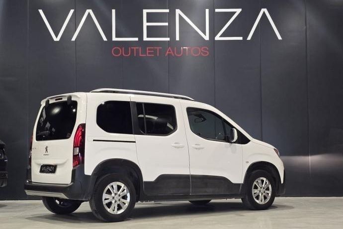 Usado Peugeot Rifter Allure 130 CV (95 kW) 2021 Monovolumen